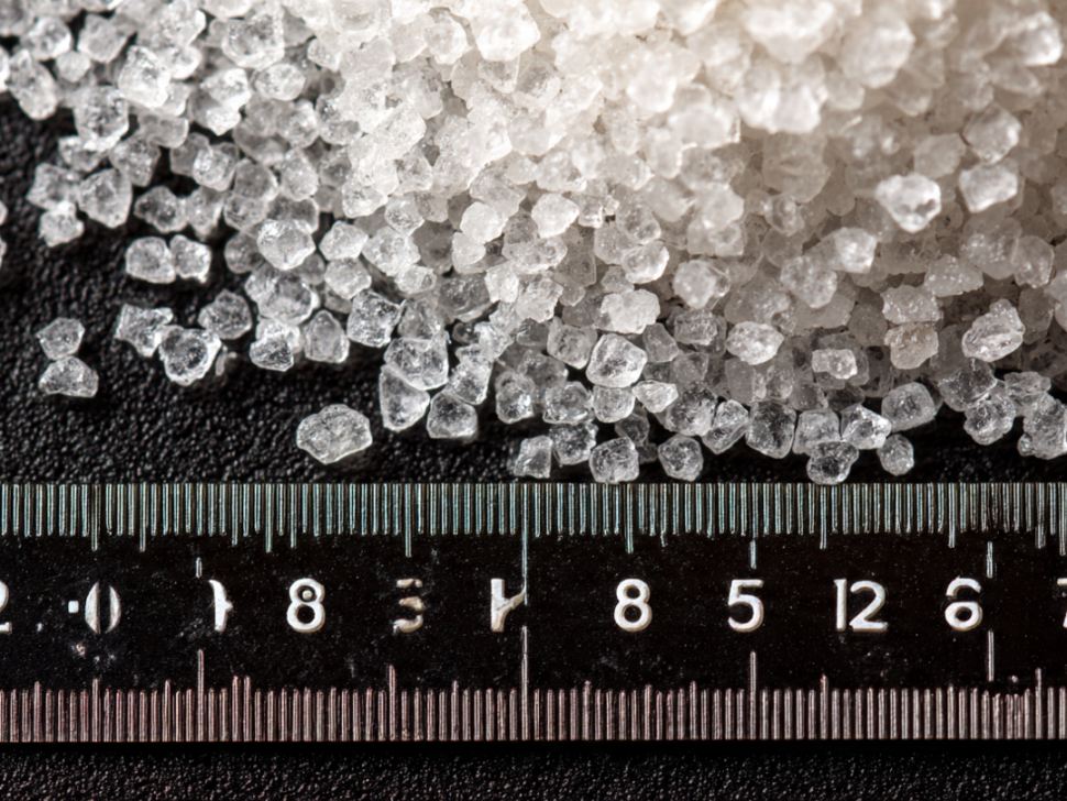 Silica sand for glass manufacturing